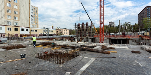 Работы по армированию и устройству опалубки плиты покрытия паркинга