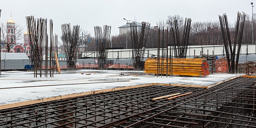 Армирование, устройство опалубки плиты перекрытия паркинга жилого корпуса